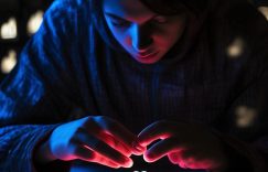 抖音自己赞自己的作品会限流吗_抖音自赞作品限流?缩略图 抖音自己赞自己的作品会限流吗_抖音自赞作品限流?缩略图