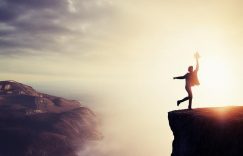 才注册的抖音该如何涨粉_抖音新手如何快速吸粉？缩略图